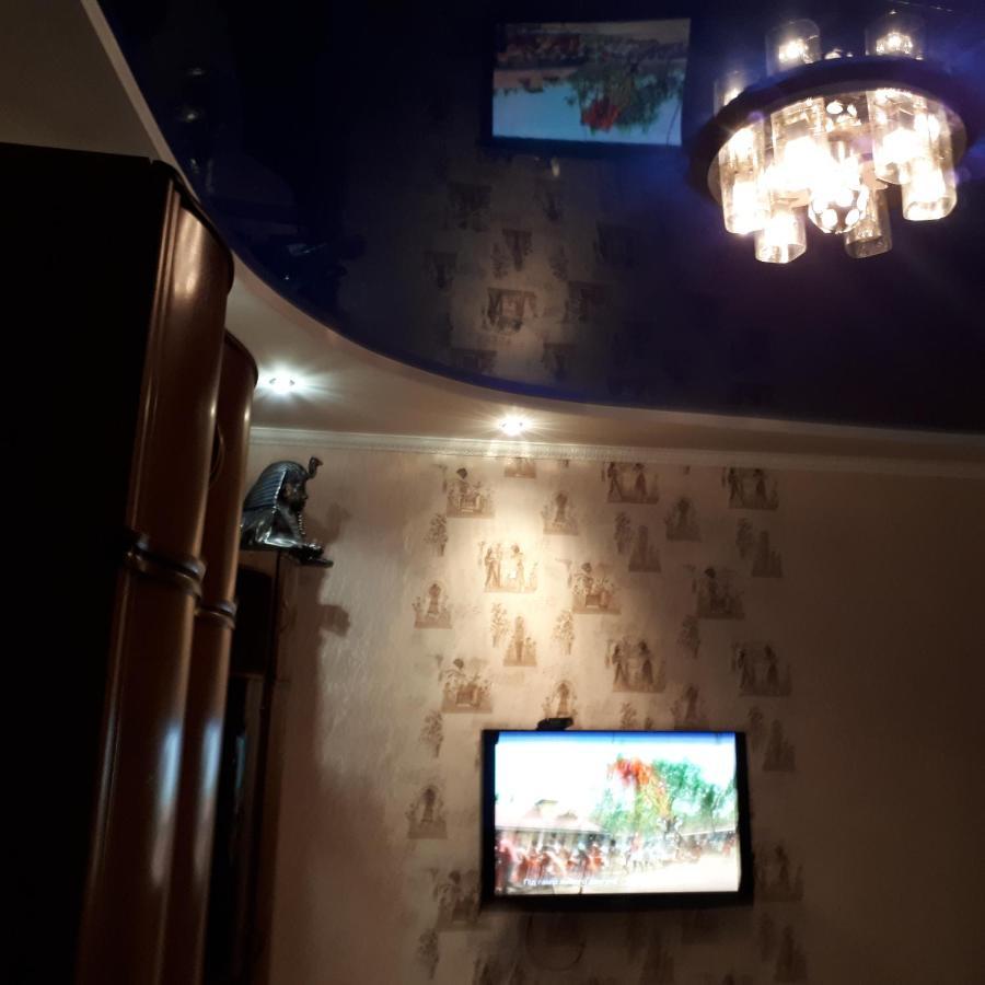 Аппартаменты 25 Krivoy Rog Bagian luar foto